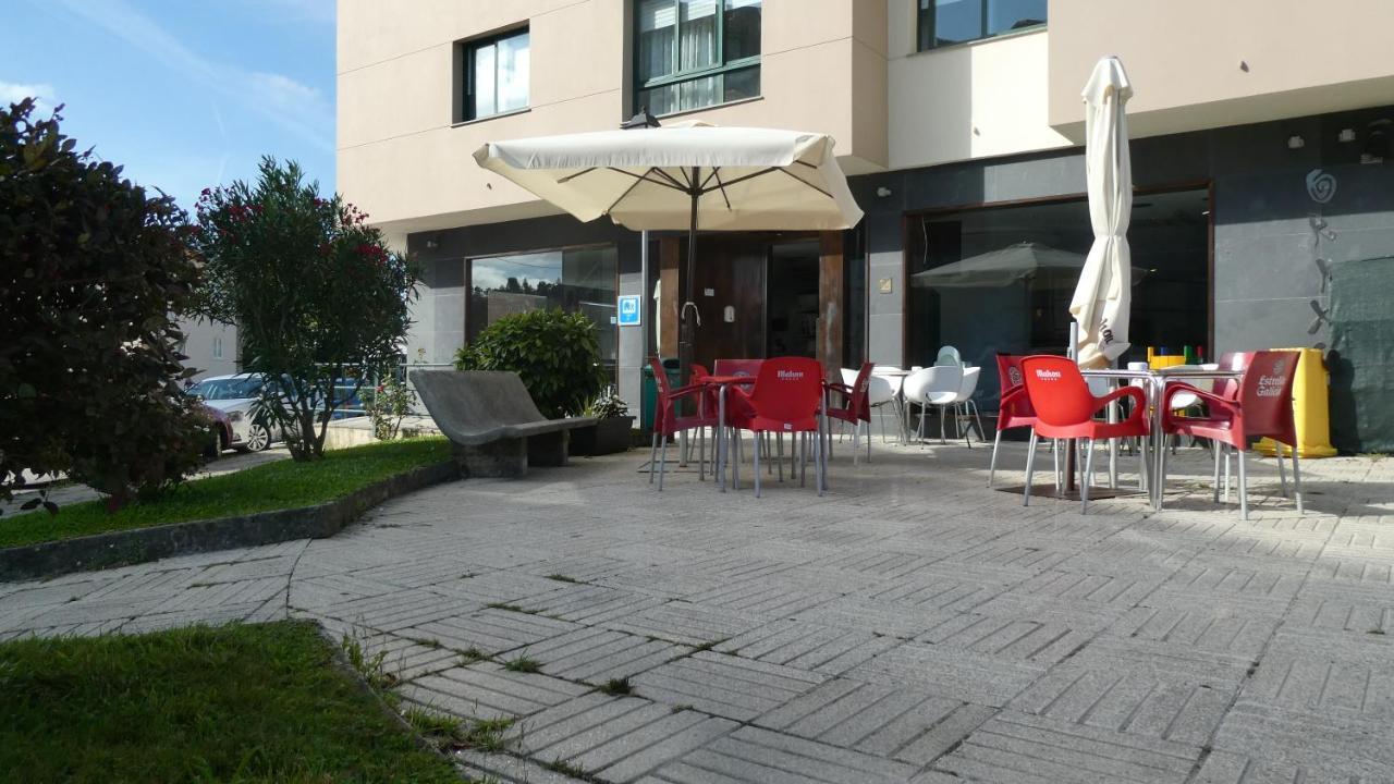 Albergue Cafeteria Rio Sar 帕德隆 外观 照片