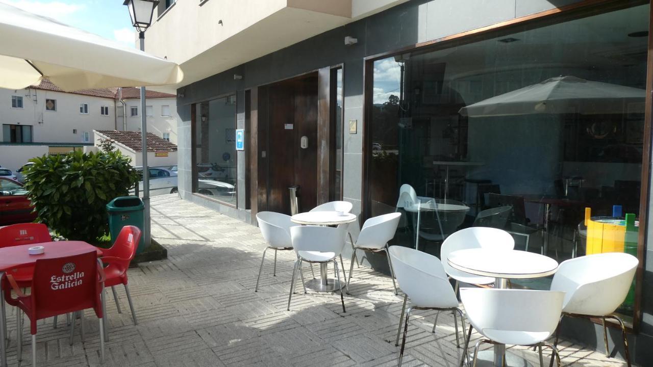 Albergue Cafeteria Rio Sar 帕德隆 外观 照片