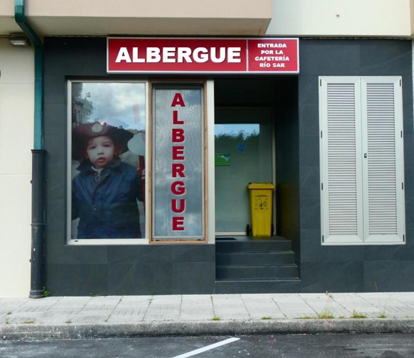 Albergue Cafeteria Rio Sar 帕德隆 外观 照片